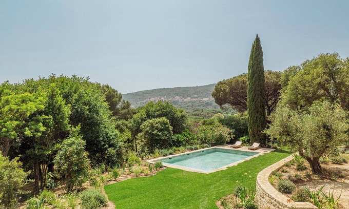 Ramatuelle Villa | La Ribote, view of the village of Ramatuelle