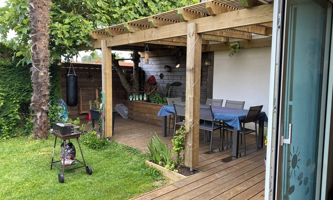 Tarnos House | La Salamandre - Family home with spa, near beach & Basque Country