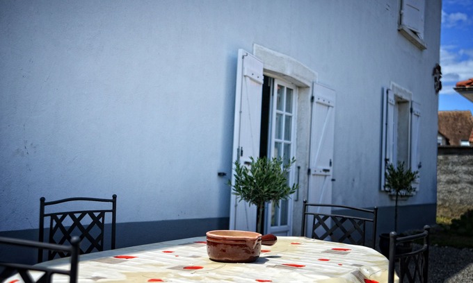 Pardies House | la Salamandre