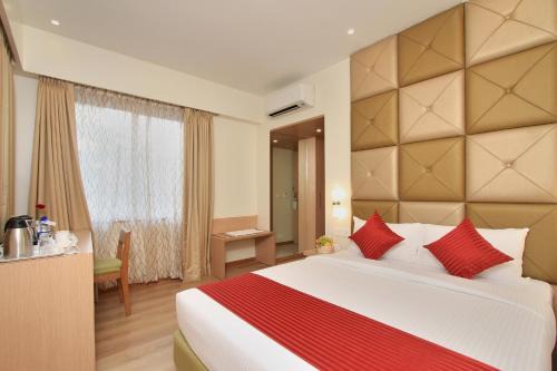 Koramangala 4-B Block Hotel | La Sara Regent