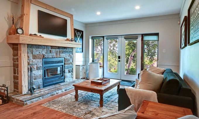 Mont-Tremblant Condo | La Suite du Capitaine at Algonquin