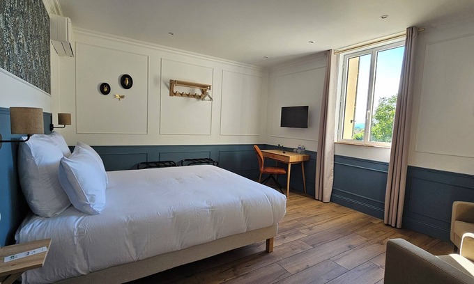 Gignac Bed & Breakfast | La Suite Gellone, bed and breakfast near Saint-Guilhem-Le-Desert.