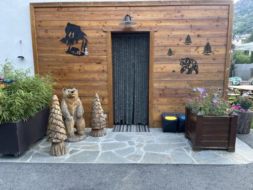 LʼArgentiere-la-Bessee Bed & Breakfast | La Taniere