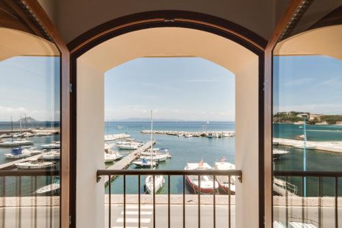 Cavo Apartment | La Vecchia Scuola