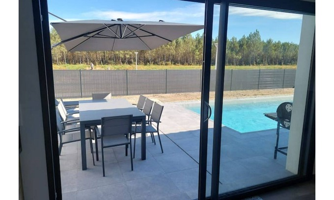 Azur Villa | LA VILLA D' AZUR- heated pool/for up to 8 people