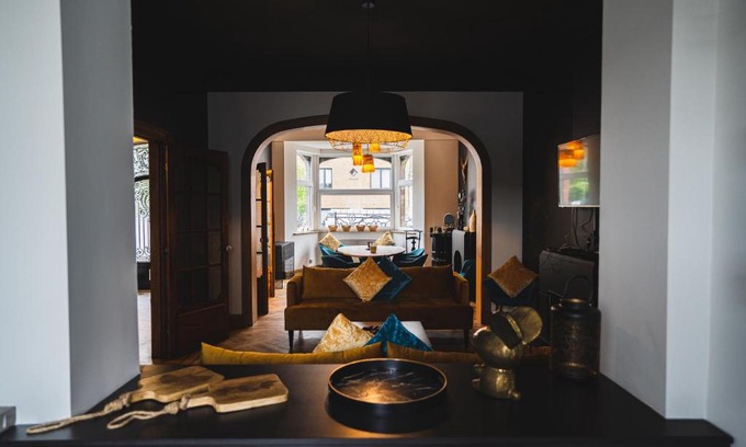 Jambes Villa | La Villa Delsa