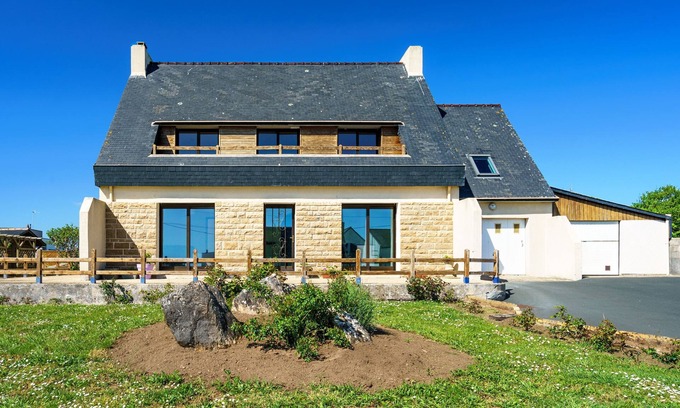 Plozevet House | La Villa des Vagues - vue mer proche de la plage
