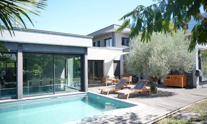 Drumettaz-Clarafond House | La Villa Misury - Piscine - 4 chambres