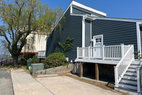 Midtown Ocean City Apartment | La Vista Bay Complex