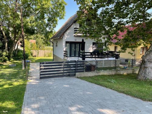 Balatonszemes House | LaBoum Balatonszemes