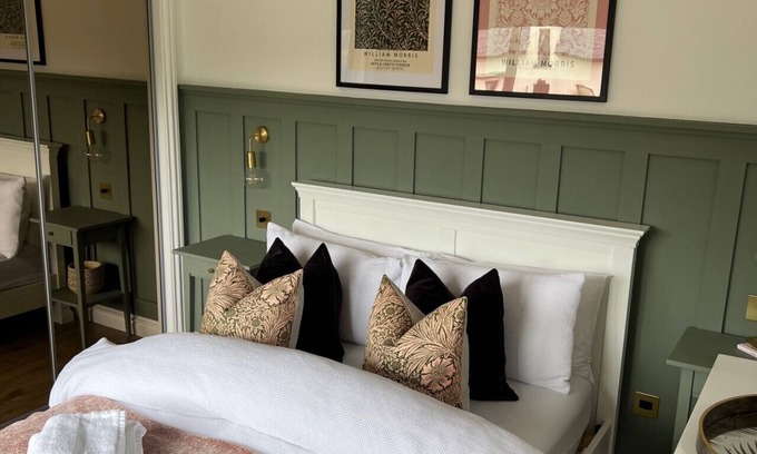 Fort William House | Laggan House in the village of Inverlochy near Fort William