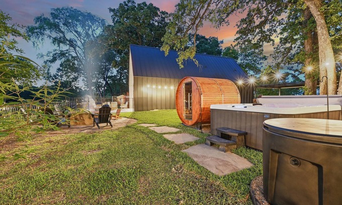 Tool Cabin | Lagom at Cedar Creek - Wellness Lakefront Cabin