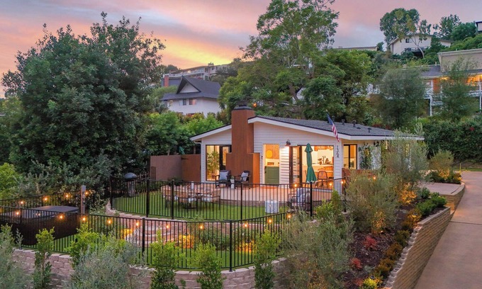 Laguna Beach House | Laguna Beach- HotTub, Ocean View, Patio, Ping Pong