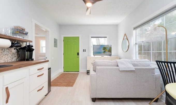 Jacksonville Beach Apartment | Laid Back Beach Studio | Steps to the water!
