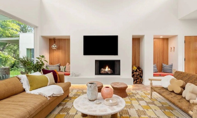 Illakee House | Lake Austin Luxury/200ft Private Waterfront on 2 Acres/2 Docks/Sleeps 4