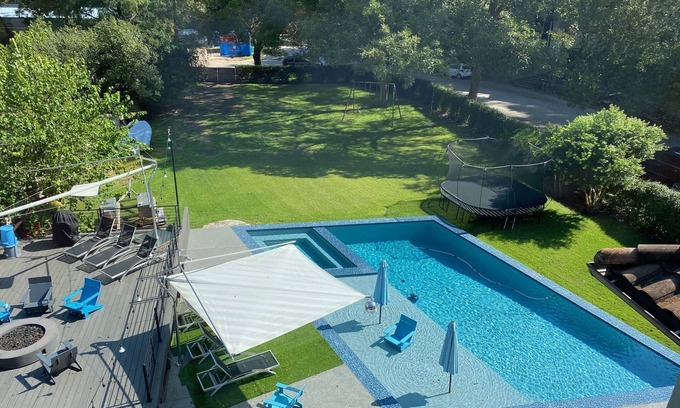 Rivercrest House | Lake Austin waterfront home on one of the most unique streets in Austin TX