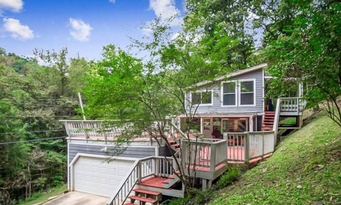 Smithville Ski Chalet | Lake Daze at Center Hill Lake