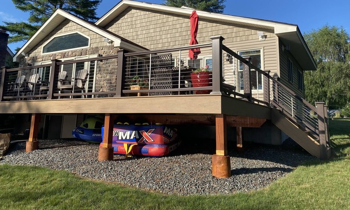 Northville House | Lake front