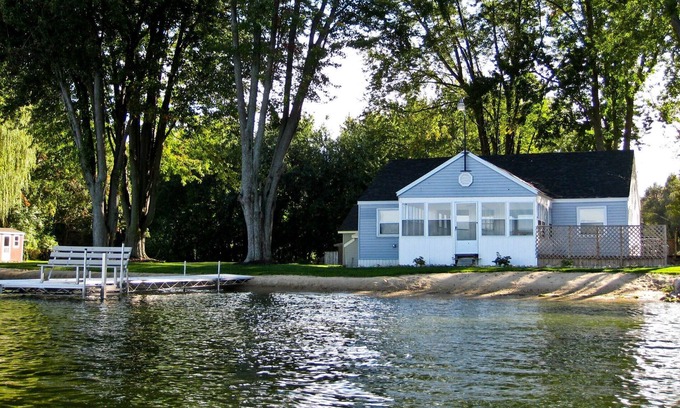 Coldwater Cottage | Lake House - at Pointe Lakefront Resort