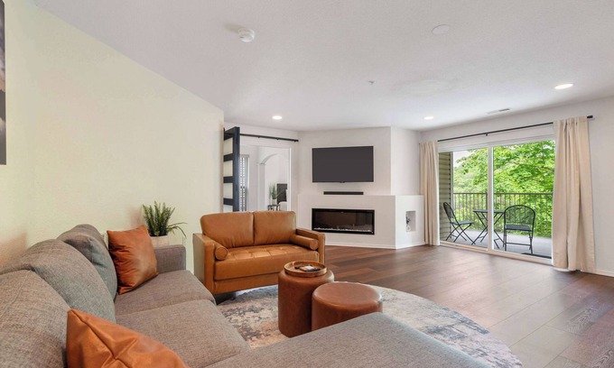 Kimberling City Condo | Lake It Easy - Condo for 7