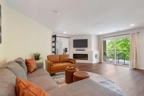 Kimberling City House | Lake It Easy - Condo for 7