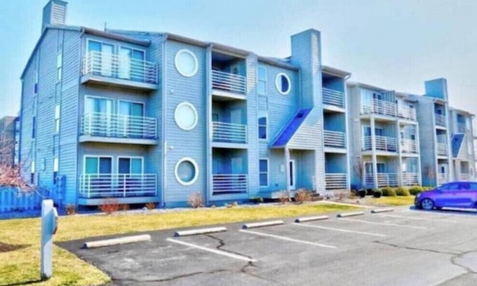 Port Clinton Condo | Lake Like Retreat