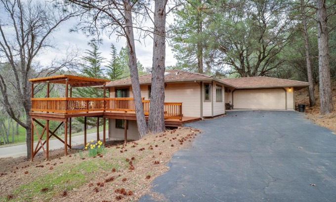 Groveland House | Lake Lodge Beach (04-040)