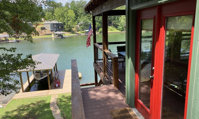 Dadeville House | Lake Martin Cabin Escape