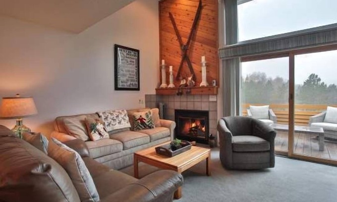 Harbor Springs Condo | Lake Michigan, Nubs Nob, Boyne, Biking all Nearby. Trout Creek Condo #50 - 3 Bedroom Loft