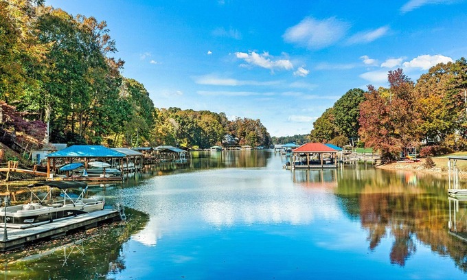 Mayhew House | Lake Norman Lakeside Retreat with Optional Pontoon Rental
