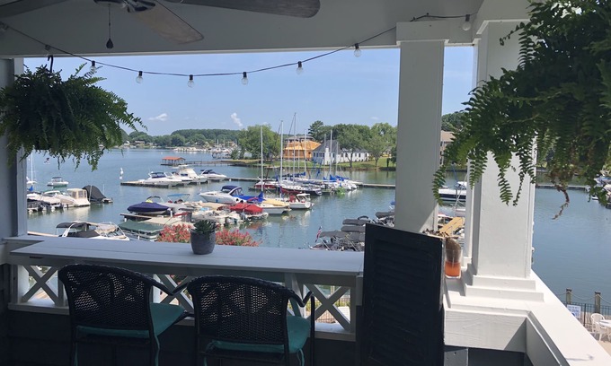 Cornelius Condo | Lake Norman waterfront 2 bedroom, 2 bathroom condo - centrally located