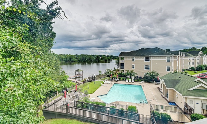 Westover Condo | Lake & Pool Access, Home Gym: Fayetteville Condo!