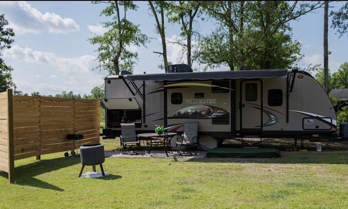 Council RV Rental | Lake town Glamping