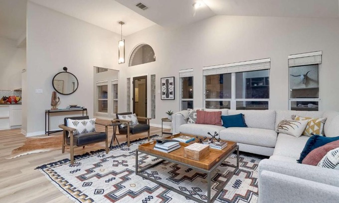 Hudson Bend House | Lake Travis Getaway on Hudson Bend