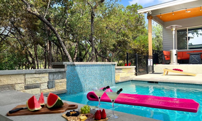 Lago Vista House | Lake Travis Lago Vista Pool, FirePit, Fishing-Boat