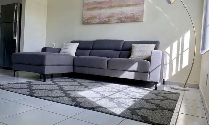 Hallandale Beach House | ★Lake View B★Extended Stays Welcomed, Pets Allowed