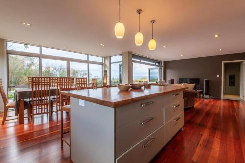 Ngongotaha House | Lake View Inn