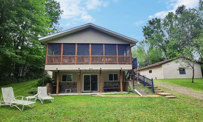 Oneida County House | Lake Willow Lakefront House. Your next Northwoods retreat awaits!