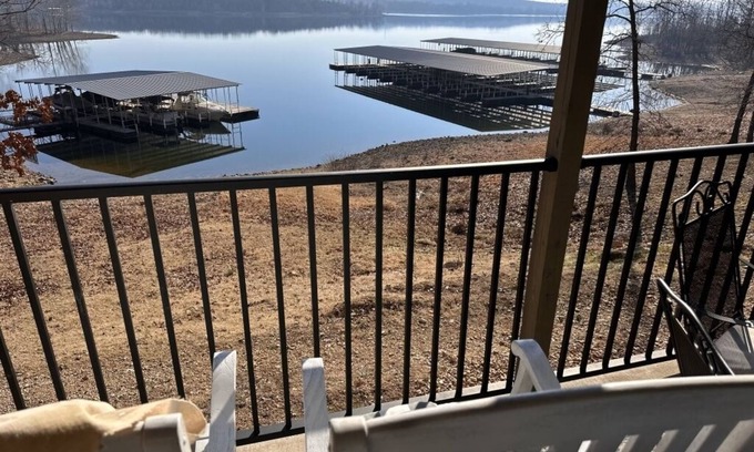 Indian Point Condo | Lakefront 2 Bedroom Condo - 12x28 Boat slip included -near Silver Dollar City