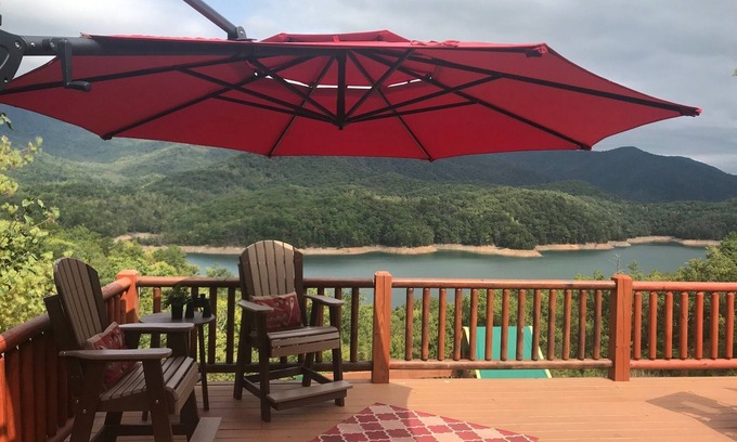 Robbinsville Cabin | Lakefront 3-bedroom cabin on Fontana Lake with stunning views and a private dock