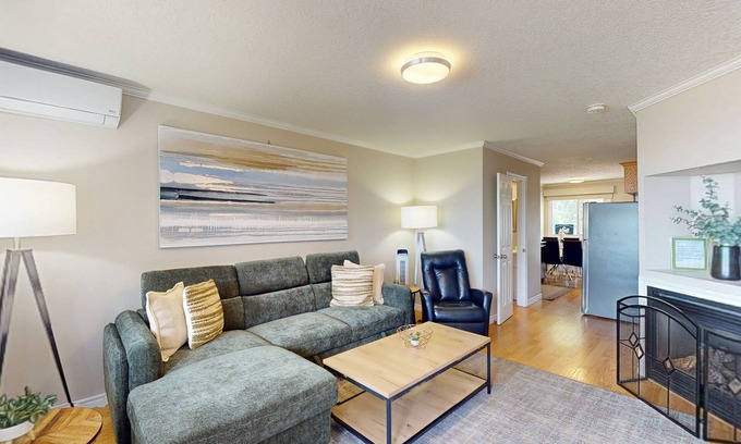 Wasaga Beach House | Lakefront condo steps to the beach with pool, and fireplace