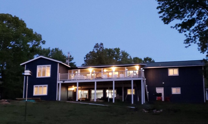 Shell Knob House | Lakefront - Gentle Slope to Water - Sleeps 18