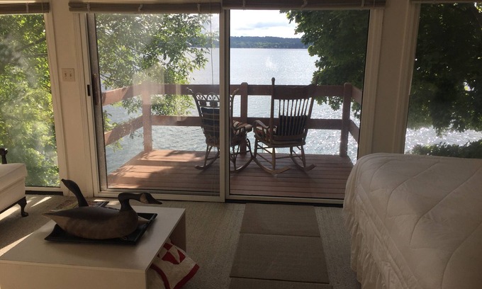 Canandaigua House | Lakefront Home: kayaks, firepit/3 miles 2 historic downtown/restaurants/grocery