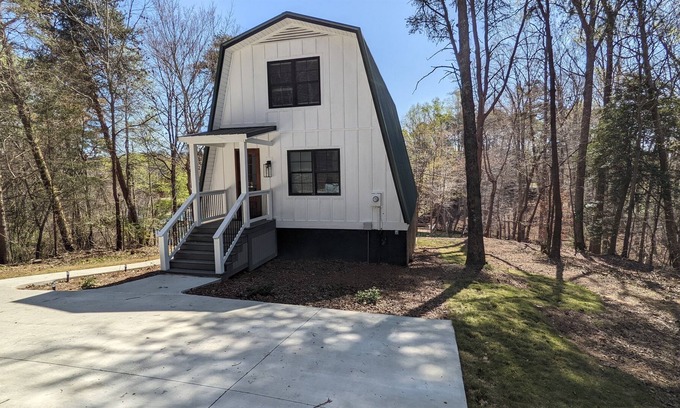 Anderson House | Lakefront Home w/ sundeck over the dock.