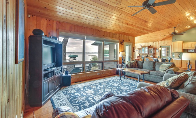 Isle Cabin | Lakefront Isle Escape w/Dock + Fire Pit!