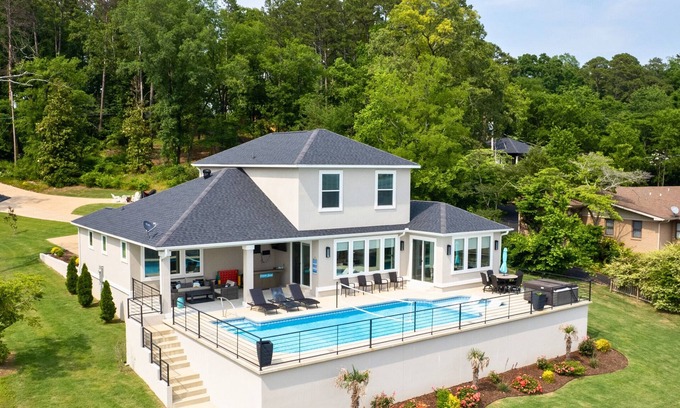 Hot Springs House | Lakefront Luxury | Pool | Hot Tub | Fire Pit | 5BR