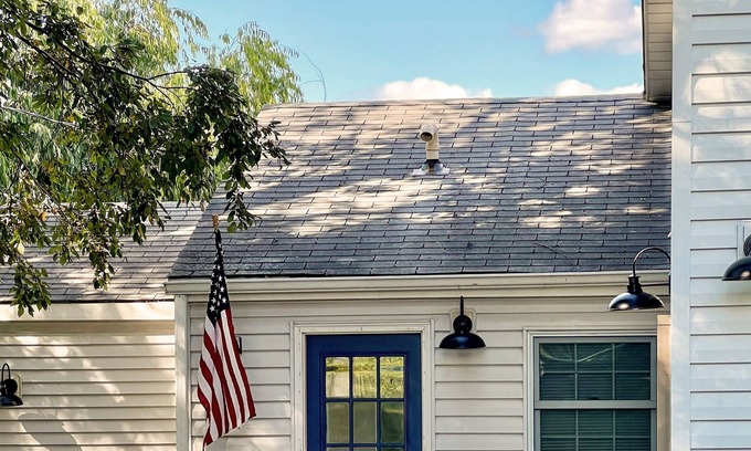 Lindstrom Cottage | Lakefront Retreat 40 minutes from the Cities!