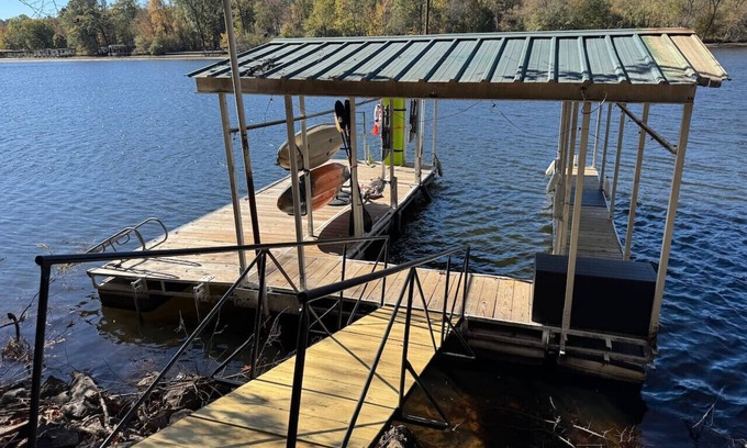 Lake Catherine House | Lakefront Retreat - Boat & Swim Dock + Fire Pit