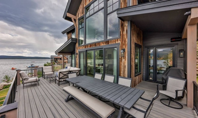 Grand Lake House | Lakefront Spacious Mountain Lux Home. Private dock, Hot Tub, Bunk Room!