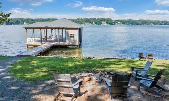 Smith Mountain Lake House | Lakefront- With Private Dock!
